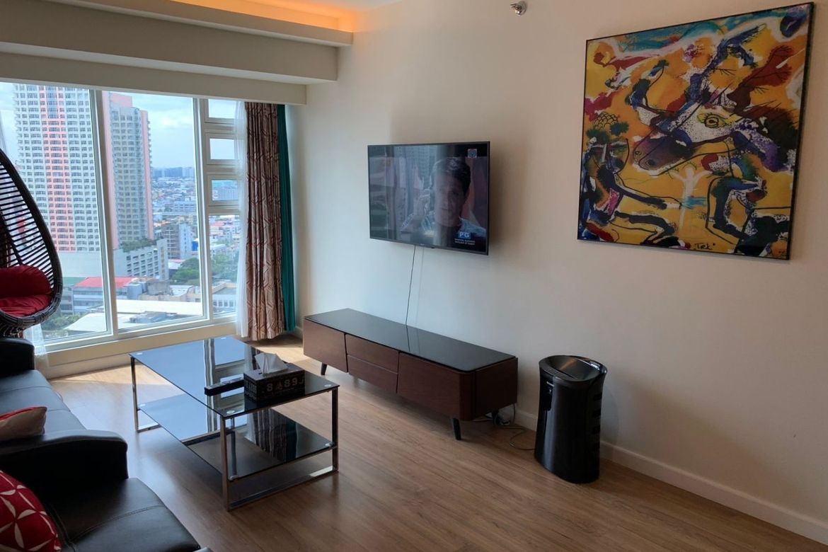 2 бөлмелі толық жабдықталған пәтер Escala, Макати