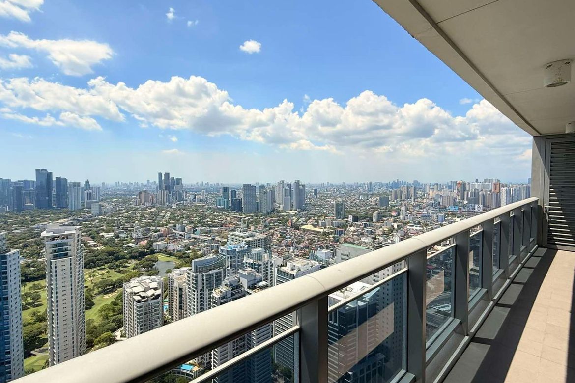 3 Bedroom Luxury Unit at The Suites BGC