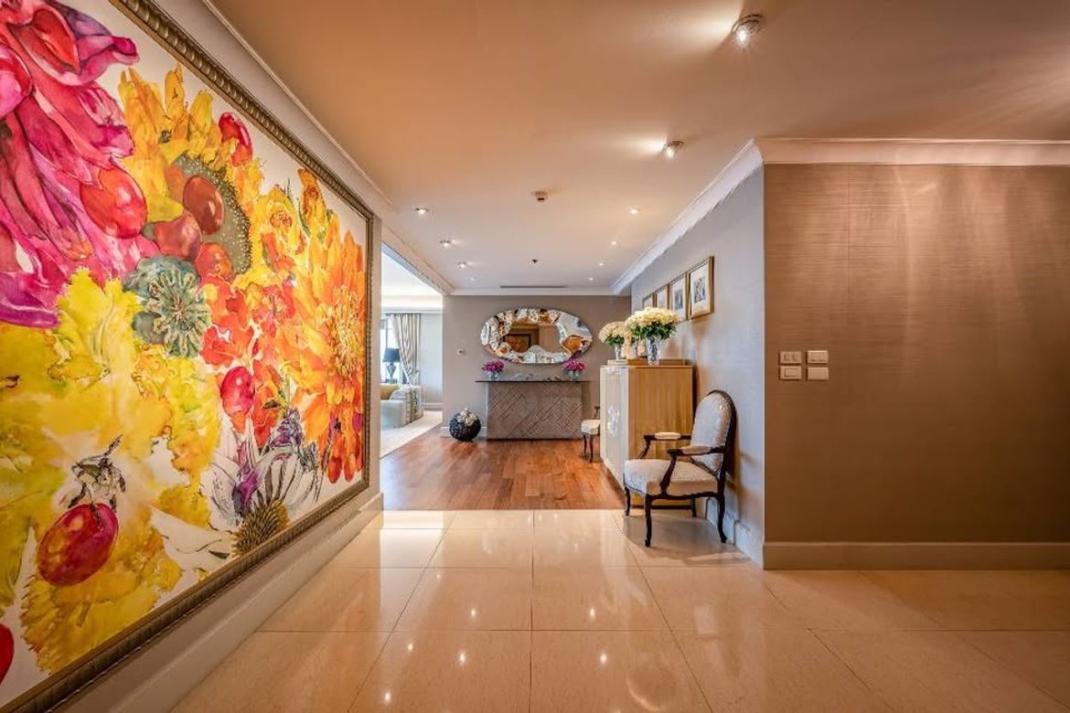 Luxurious 3-Bedroom Raffles Makati Apartment with Premium Amenities