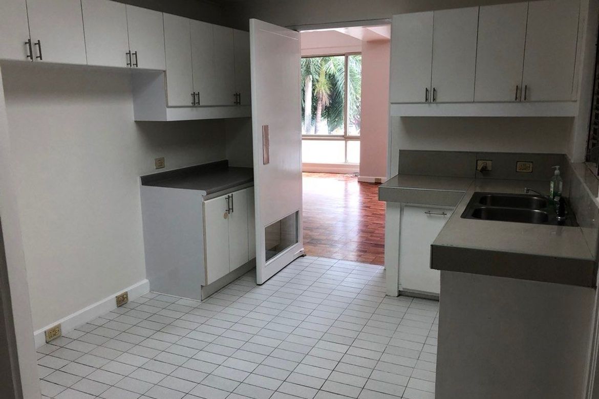 2-bedroom Condo at One Salcedo facing Salcedo Park