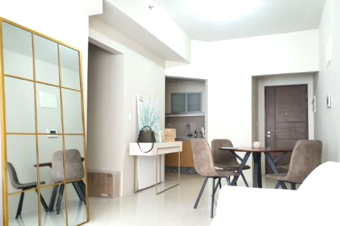 Толық жабдықталған 2 бөлмелі пәтер Uptown Ritz BGC, Тагиг