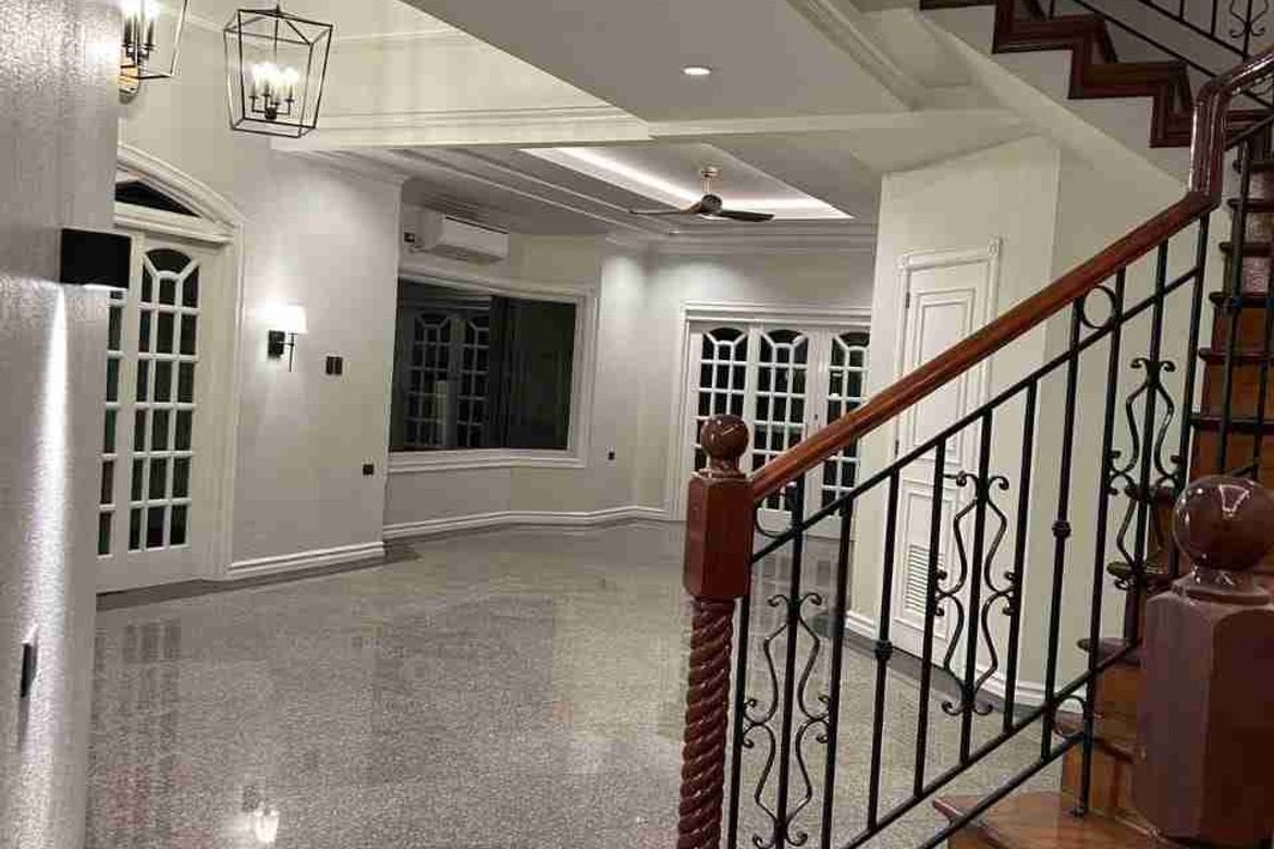 Newly Renovated 3-Storey Duplex in San Lorenzo Village, Makati
