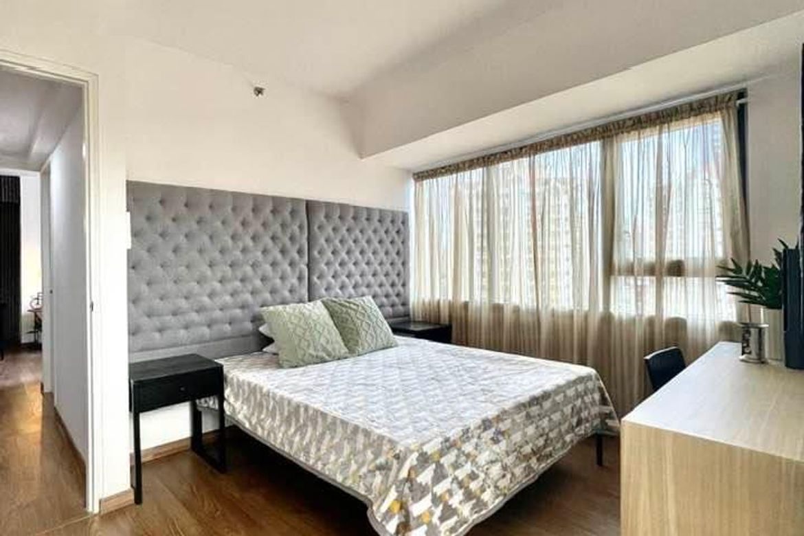 Furnished 2 Bedroom Corner Unit with Parking in The Rise Makati