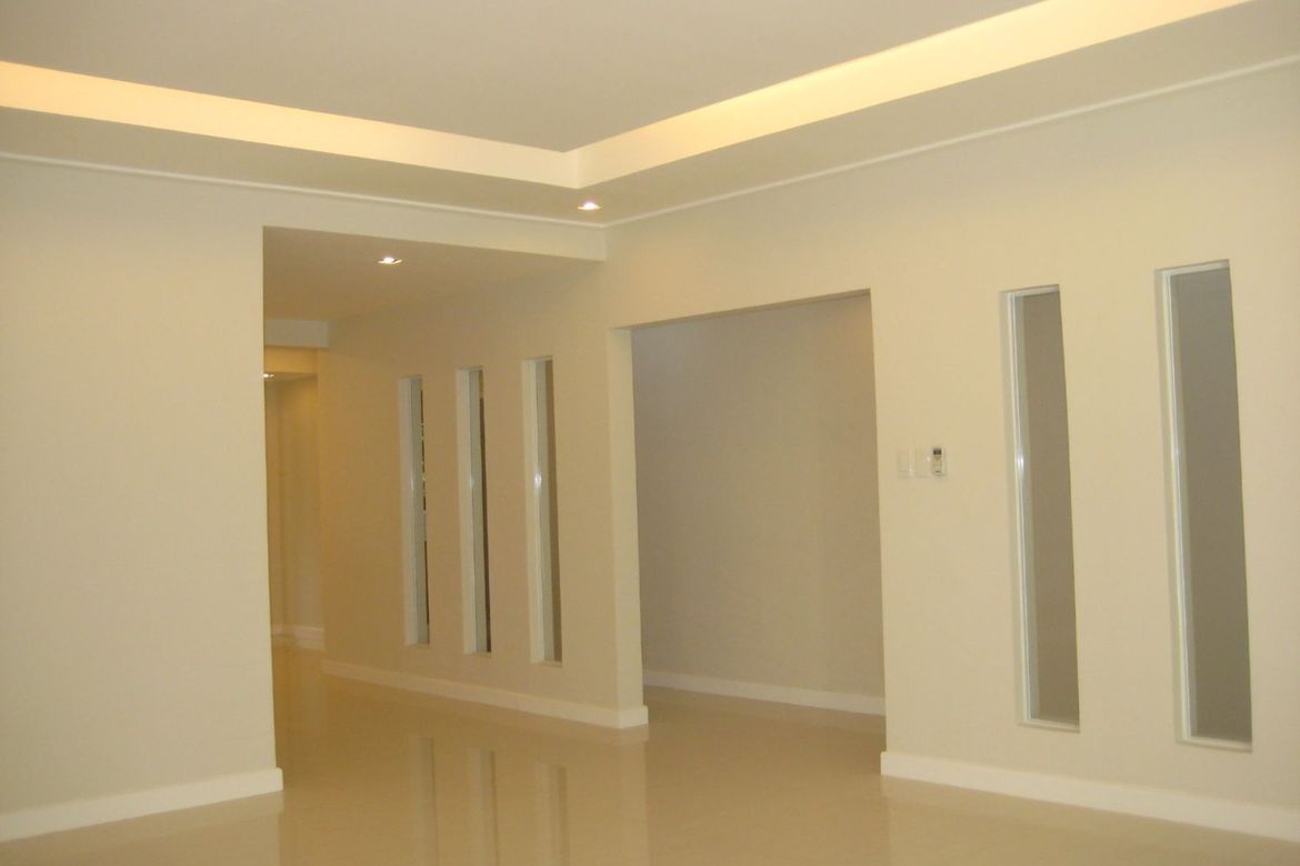 Luxury 4-Bedroom House with Swimming Pool in Dasmarinas Village, Makati City