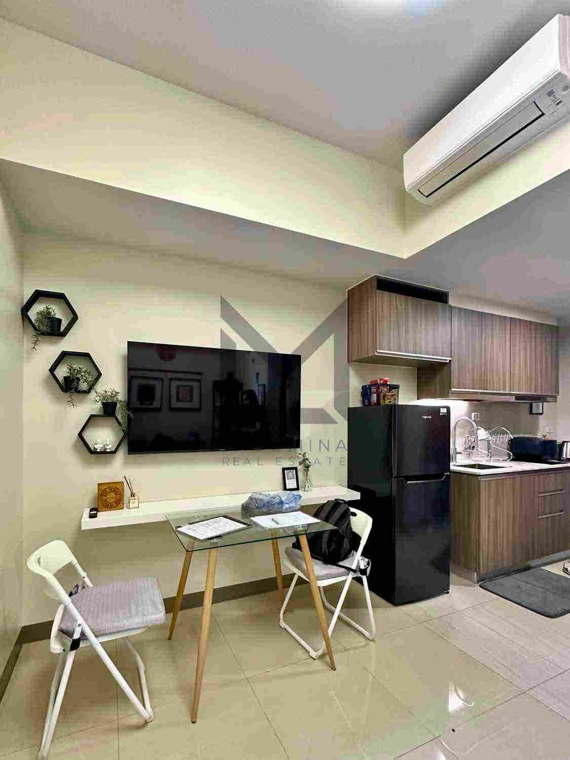 1 бөлмелі жиһаздалған пәтер Park McKinley West-те балконмен және Grand Canal көрінісімен