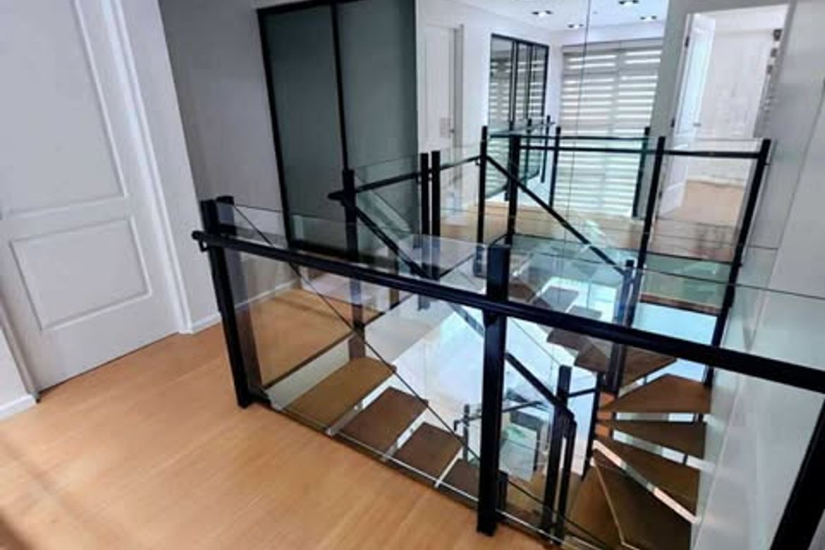 3-кімнатне кондо в оренду в Two Serendra, вежа Encino, BGC Тагіг Сіті