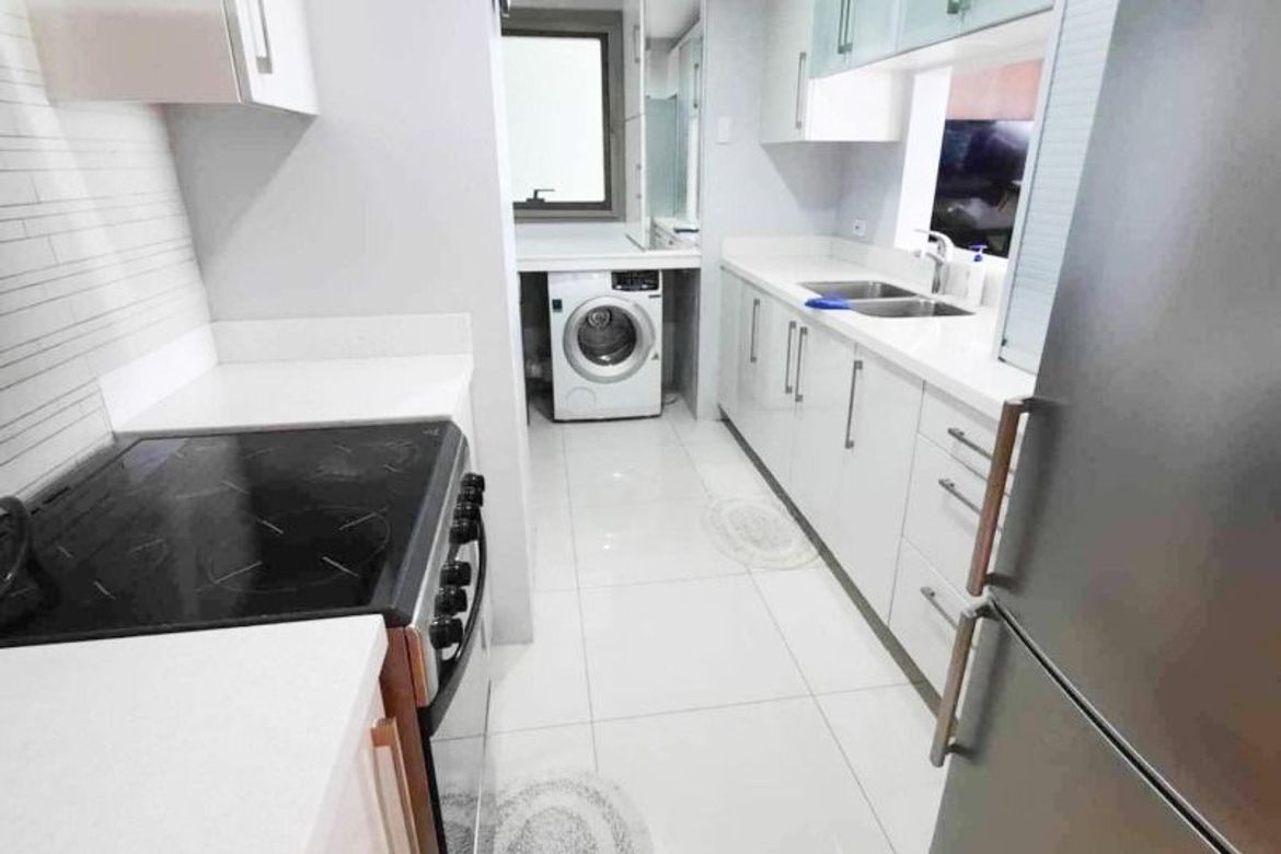 2BR Fully Furnished Corner Unit in The Residences at Greenbelt, Makati CBD