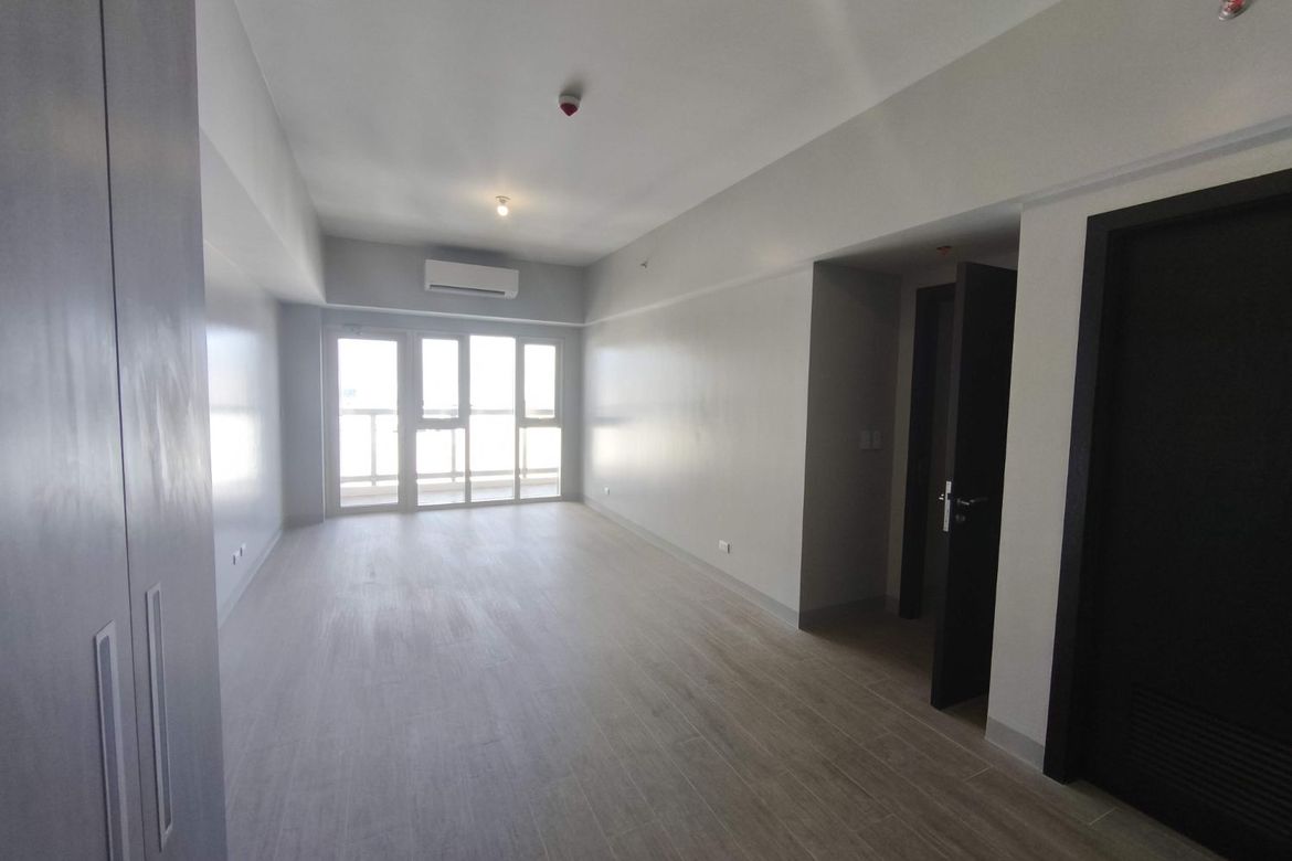 Толық жабдықталған 3 жатқы бөлмелі пәтер, Park McKinley West, Тагиг қаласы