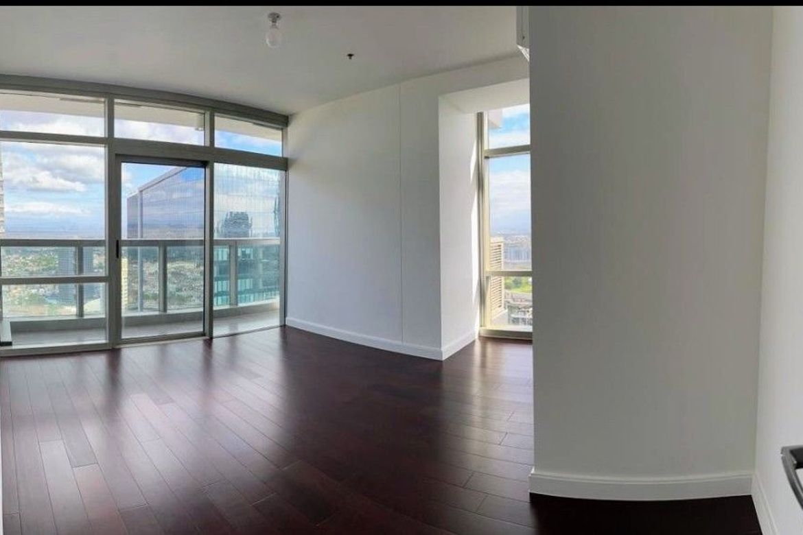 Luxury 2 Bedroom Apartment in West Gallery Place, Taguig City