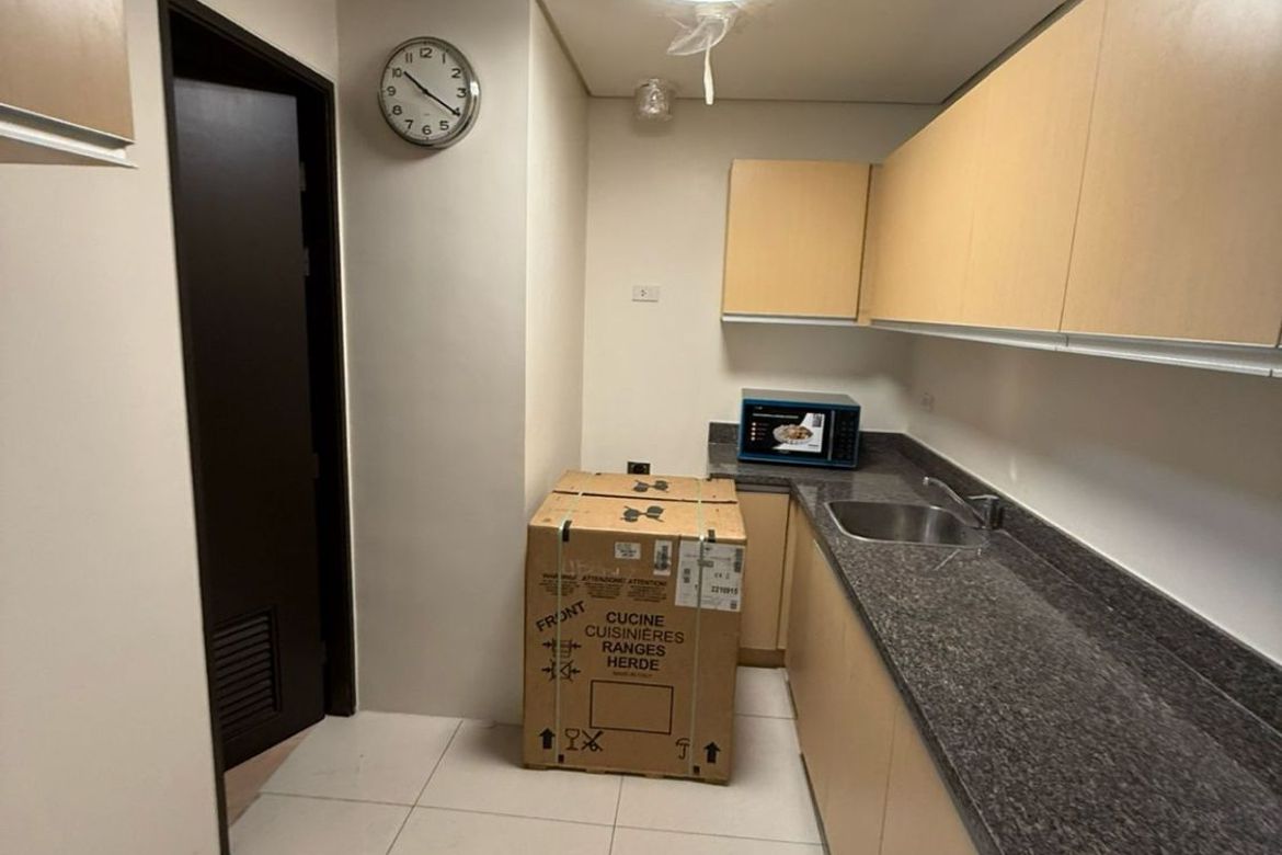 2BR Fully Furnished Apartment with Balcony and City View