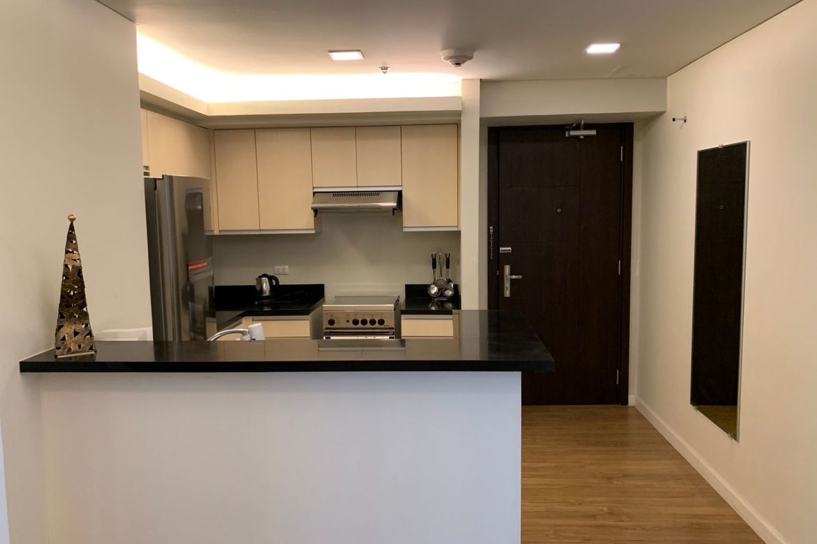 2 бөлмелі толық жабдықталған пәтер Escala, Макати