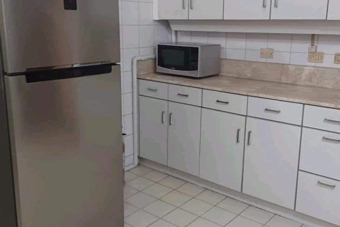3BR Spacious Unit in Pacific Plaza Condominium, Makati City