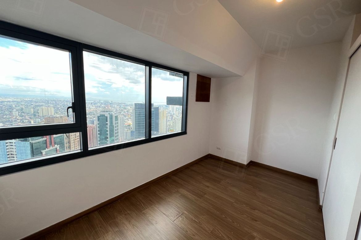 The Rise Makati, 61-ші қабаттағы 1 жатын бөлмелі пәтер