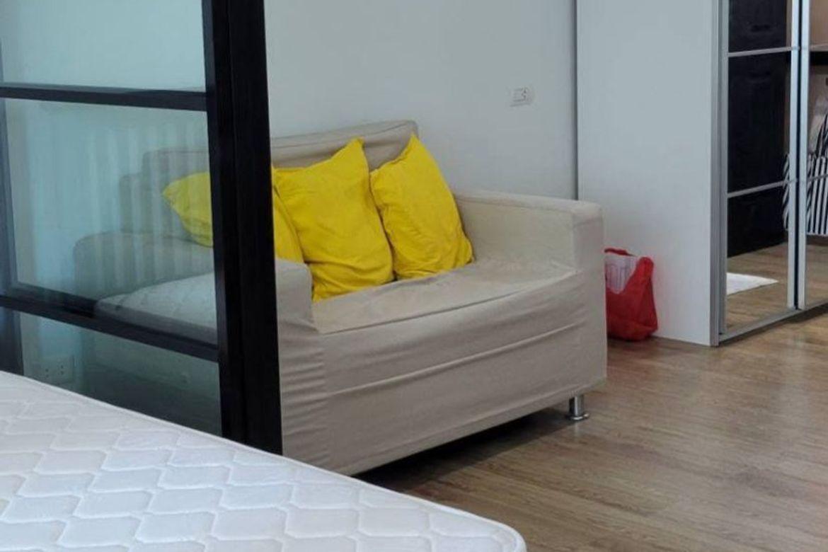 Two Serendra-дағы жиһазбен жабдықталған 1 бөлмелі пәтер