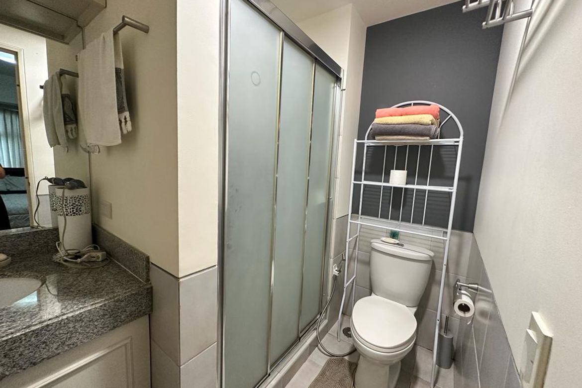 Two Serendra BGC, Тагиг қаласындағы екі бөлмелі пәтер