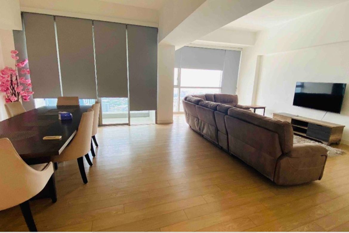 One Shangri-La Place, Мандалуйонг қаласындағы толық жабдықталған 3 жатқа бөлмелі пәтер
