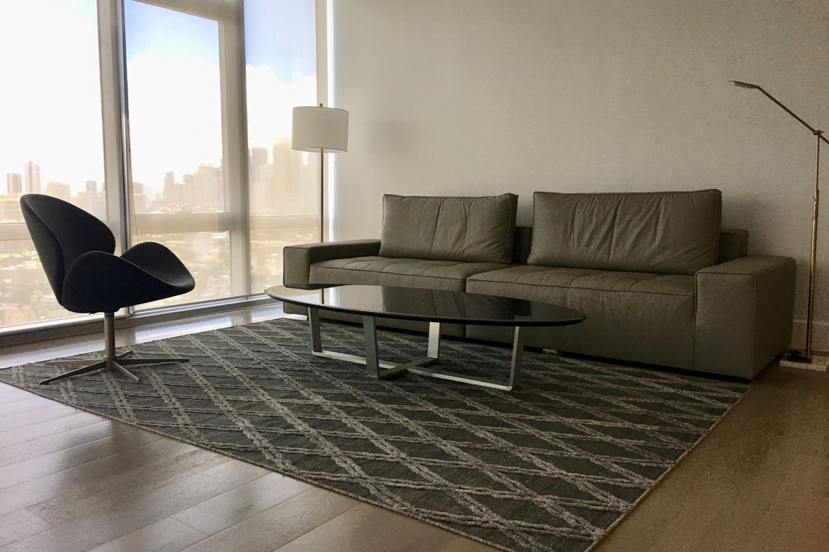 Sakura Tower, Makati қаласындағы 3 бөлмелі толық жабдықталған люкс пәтер