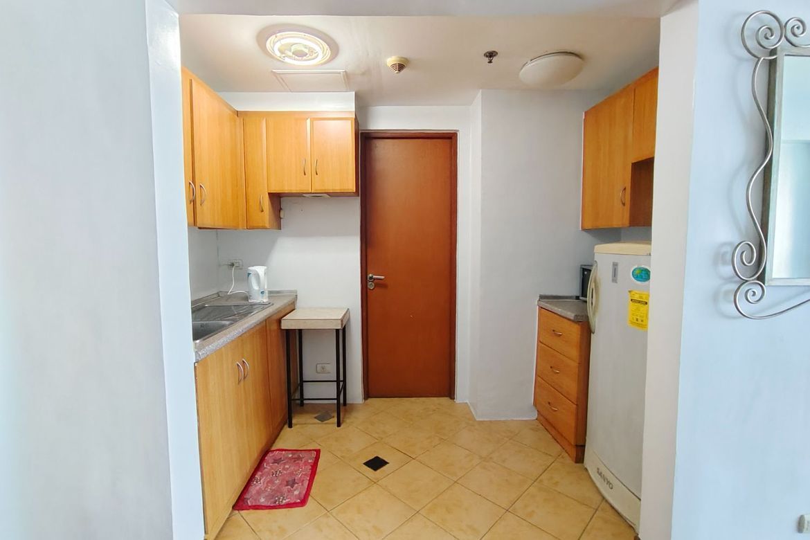 1BR Furnished Condo in Eastwood Parkview, Quezon City