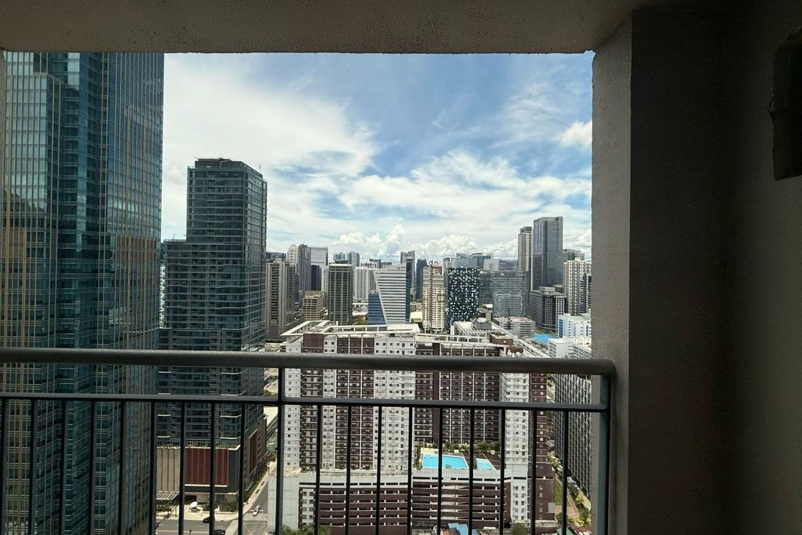 2BR Fully Furnished Apartment with Balcony and City View
