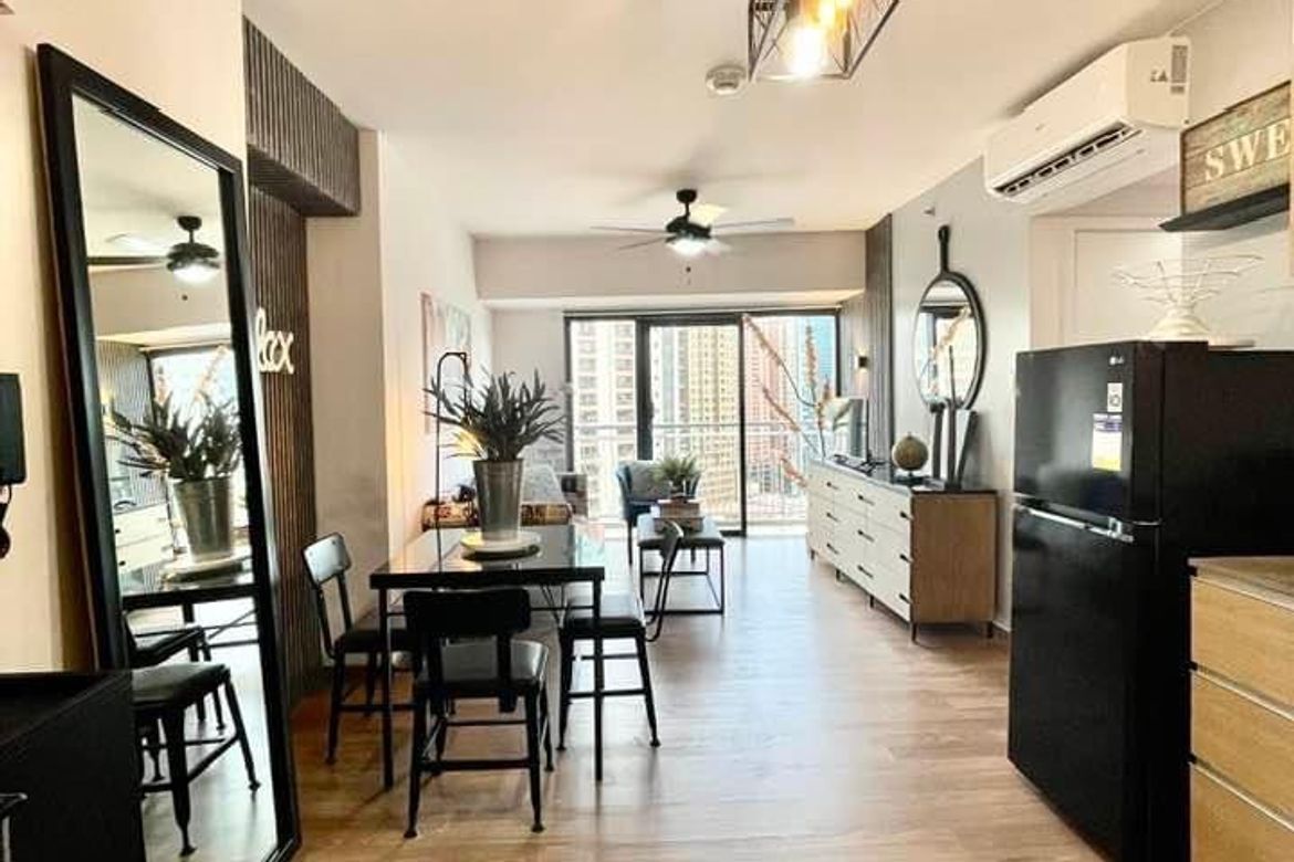Furnished 2 Bedroom Corner Unit with Parking in The Rise Makati