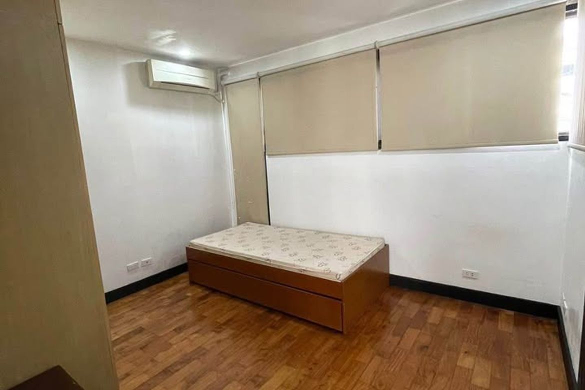 4 жұмалақты үй, Mahogany Place 1, Тагиг қаласы