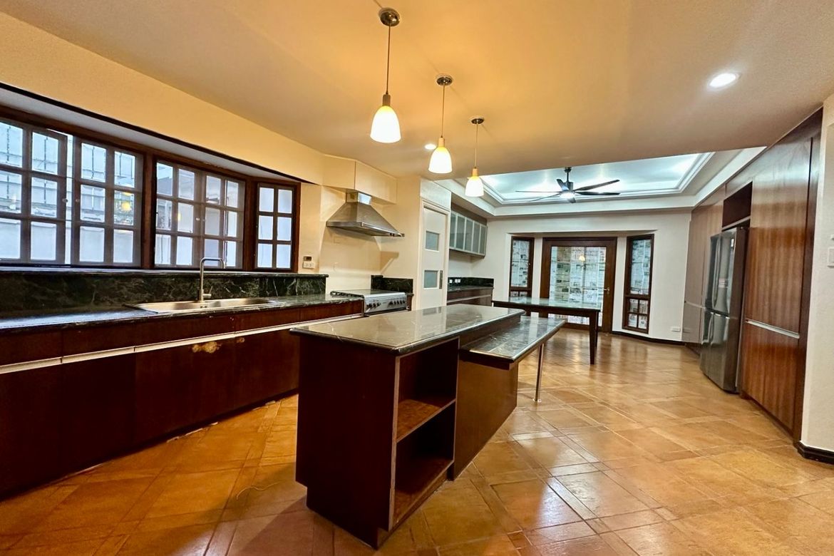 Spacious 3-Bedroom House in Dasmarinas Village, Makati City