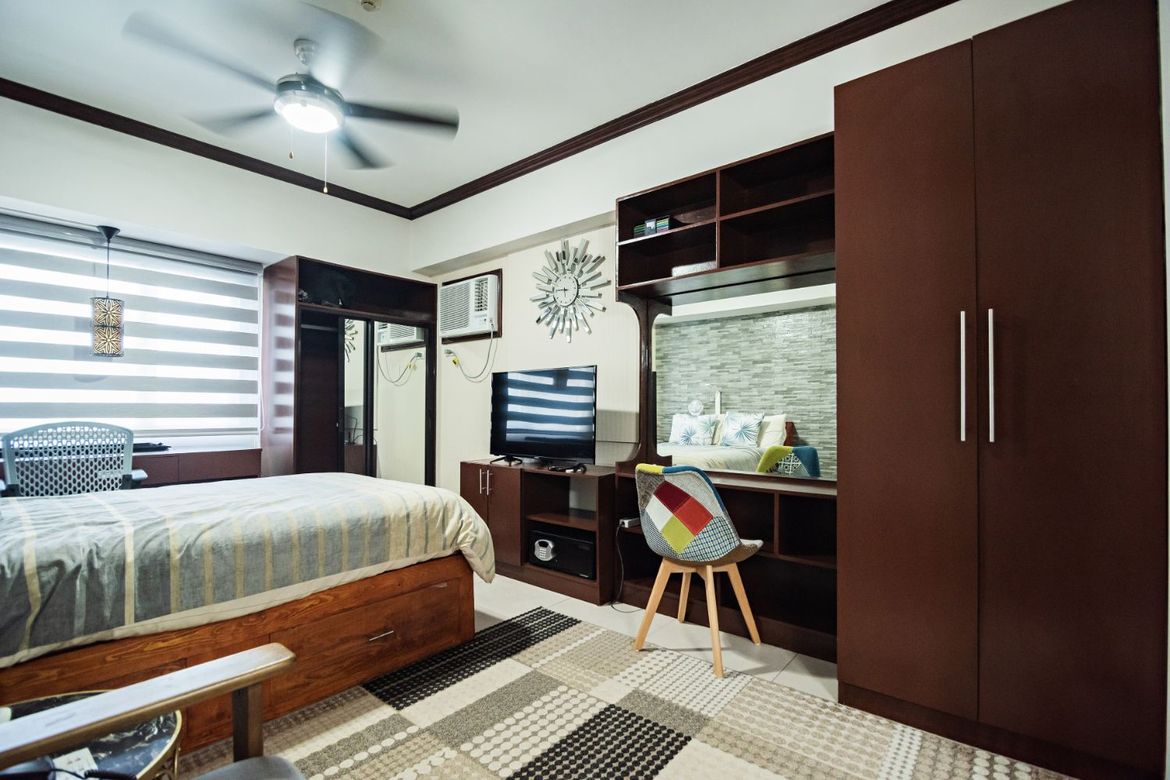 The Columns Legazpi-дағы 1 бөлмелі жиһаздармен жабдықталған пәтер