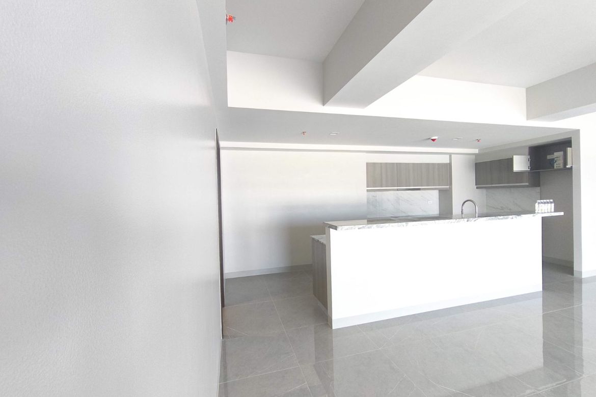 Толық жабдықталған 3 жатқы бөлмелі пәтер, Park McKinley West, Тагиг қаласы