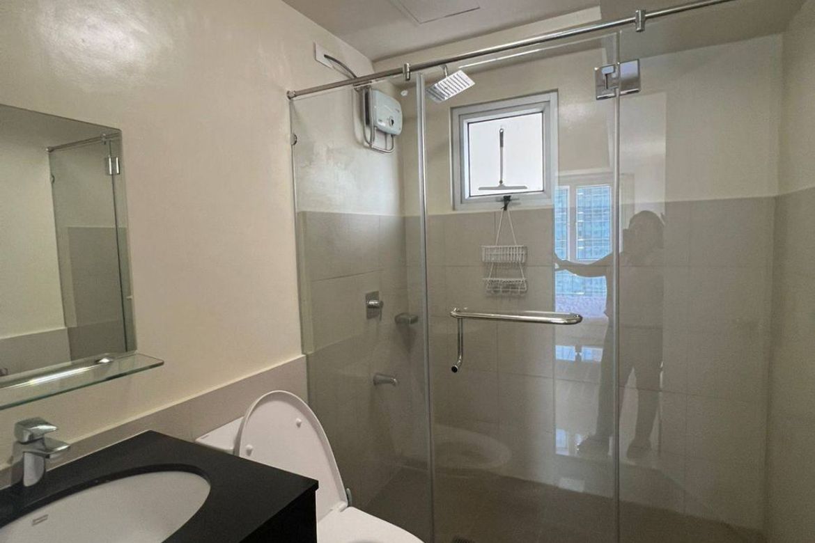 Avida Towers Montane, BGC-дағы толық жабдықталған 2 бөлмелі пәтер