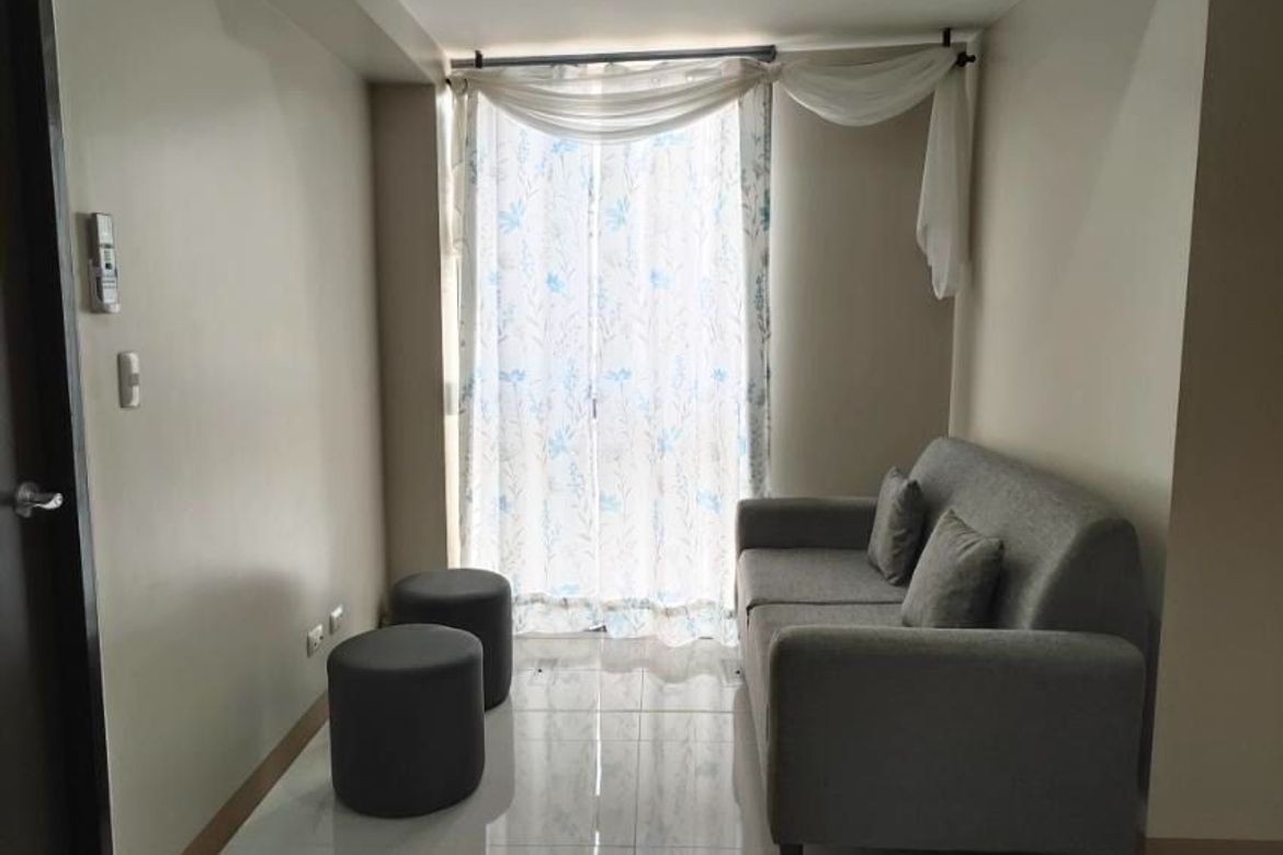 Fully Furnished 1-Bedroom Condo in Eastwood City
