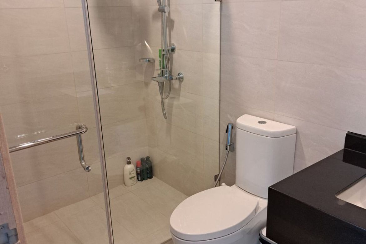 Fully Furnished 2-Bedroom Condo in Callisto, Makati City