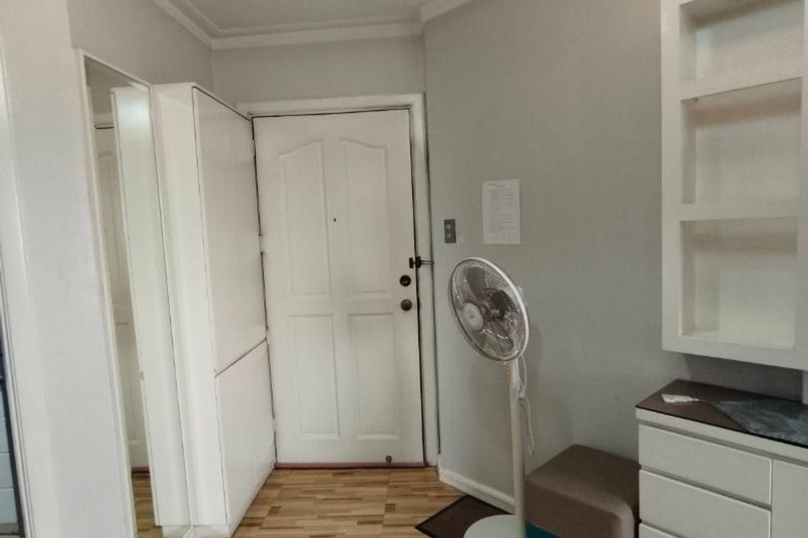 3 бөлмелі жиһаздары бар пәтер, Olympic Heights, Иствуд Сити QC