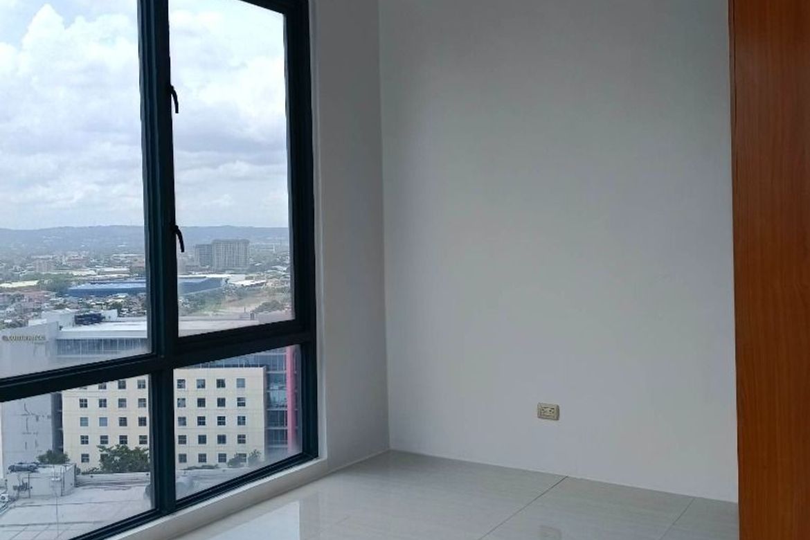 2 Bedroom Condo at Eastwood Parkview, Quezon City