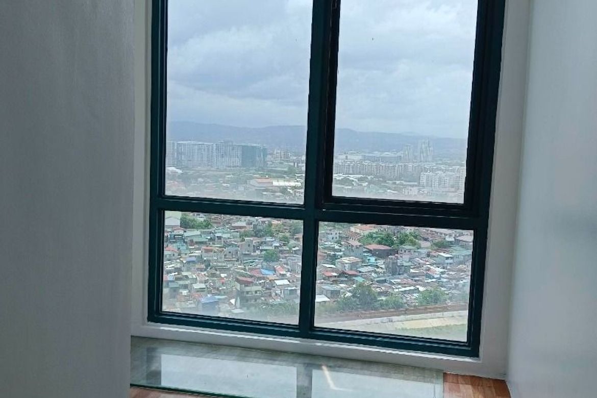 2 Bedroom Condo at Eastwood Parkview, Quezon City