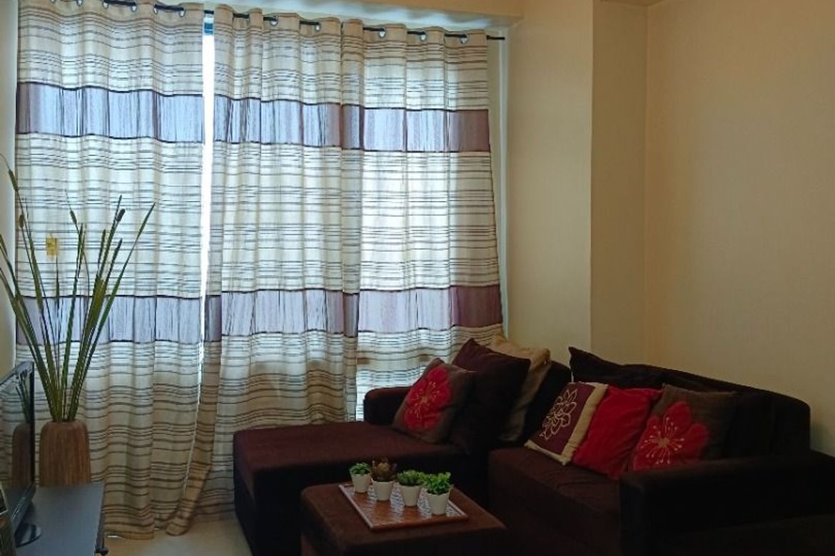 Fully Furnished Studio Unit at Eastwood Parkview, Quezon City