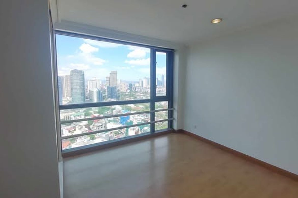 3 Bedroom Bi-Level Condo Unit in Makati Palace Hotel, Poblacion Makati