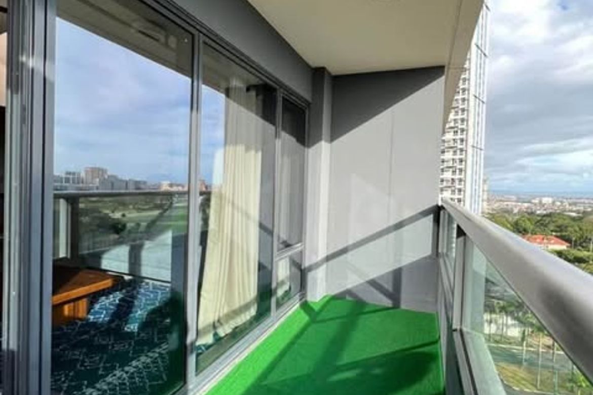 1BR Unit for Lease in Arya Residences BGC