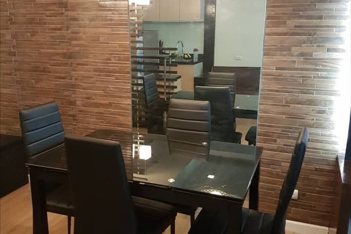Two Serendra, The Meranti-дағы студия