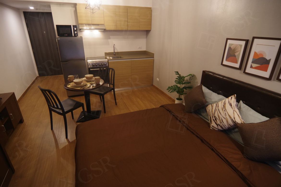 Studio Apartment in The Rise Makati, Fully Furnished