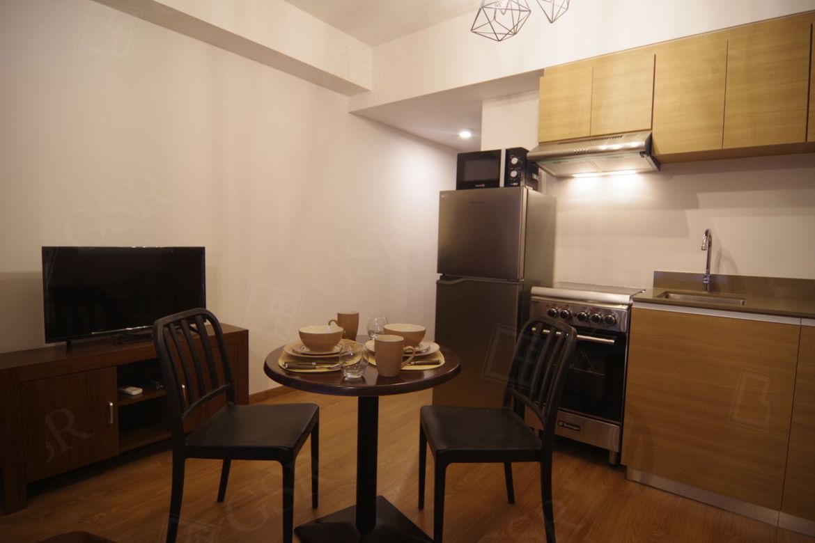Studio Apartment in The Rise Makati, Fully Furnished