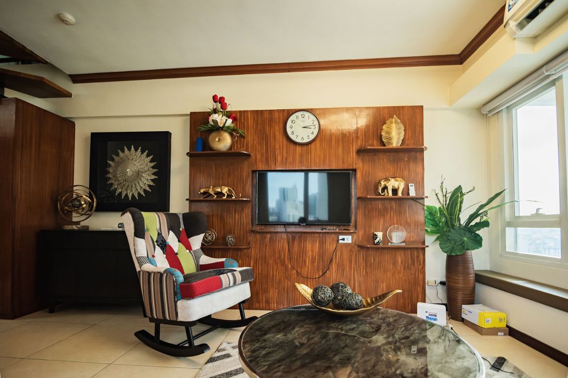 The Columns Legazpi-дегі 2 жұмақты жиһазбен жабдықталған пәтер