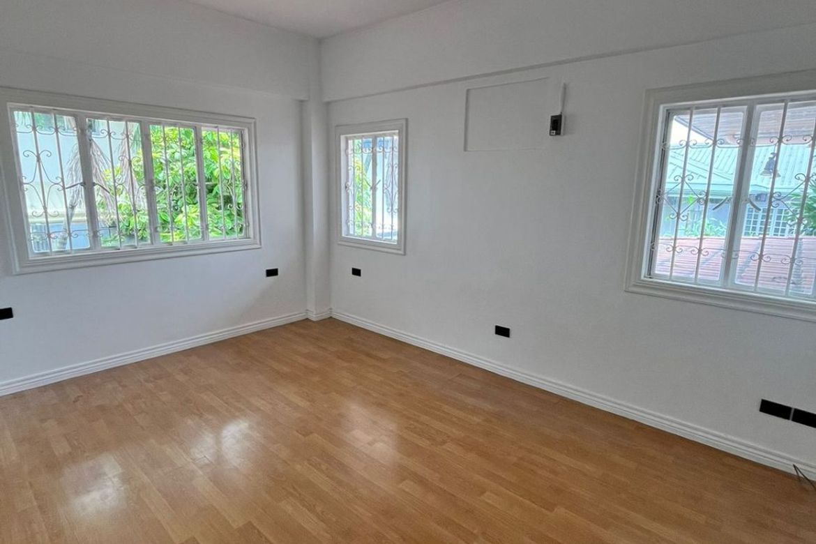 Spacious 5-Bedroom House in Ayala Alabang Village