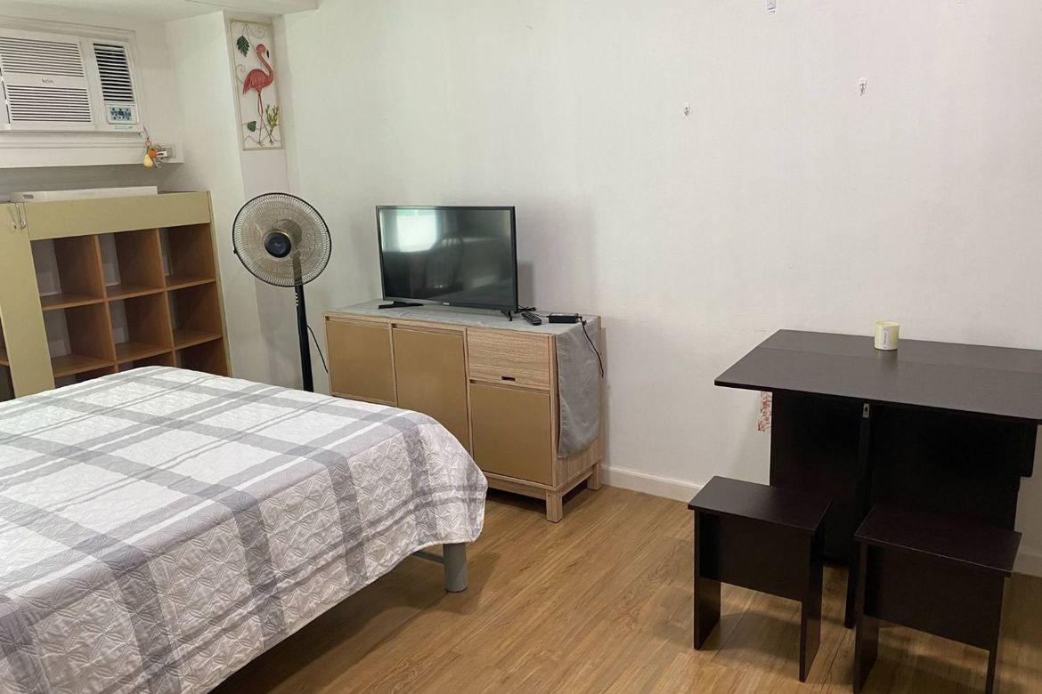 Studio in Kroma Tower, Makati CBD - Fully Furnished