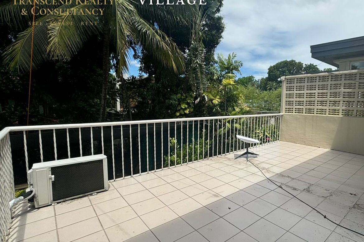 Luxurious 2-Storey House in Dasmariñas Village with Garden and Pool