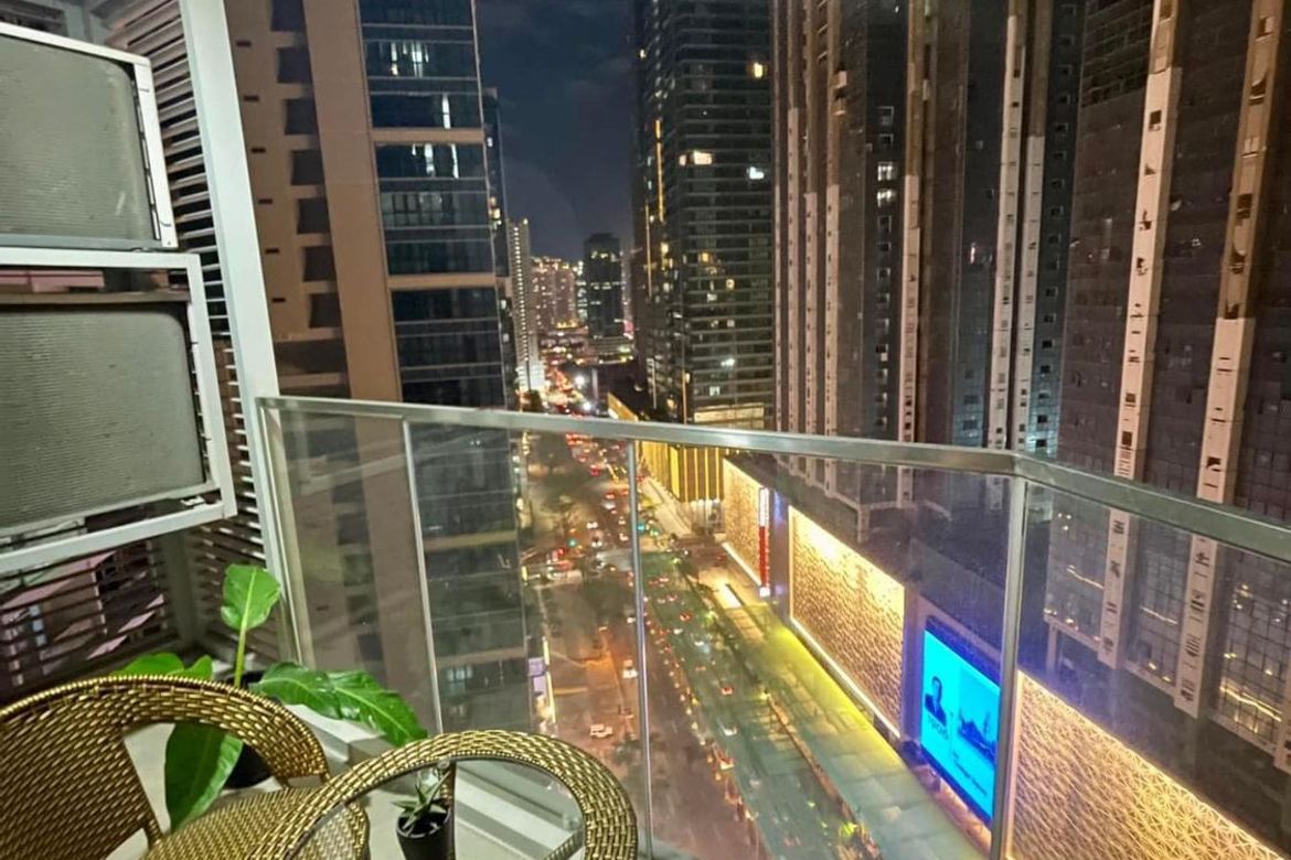 Жабдықталған 1 бөлмелі апартамент Uptown Parksuites, BGC, Тагиг