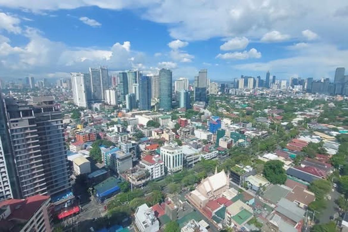 3 Bedroom Bi-Level Condo Unit in Makati Palace Hotel, Poblacion Makati