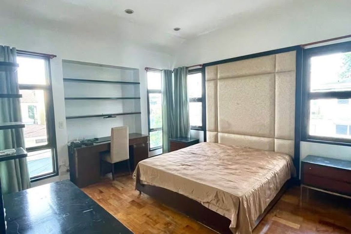 4 жұмалақты үй, Mahogany Place 1, Тагиг қаласы