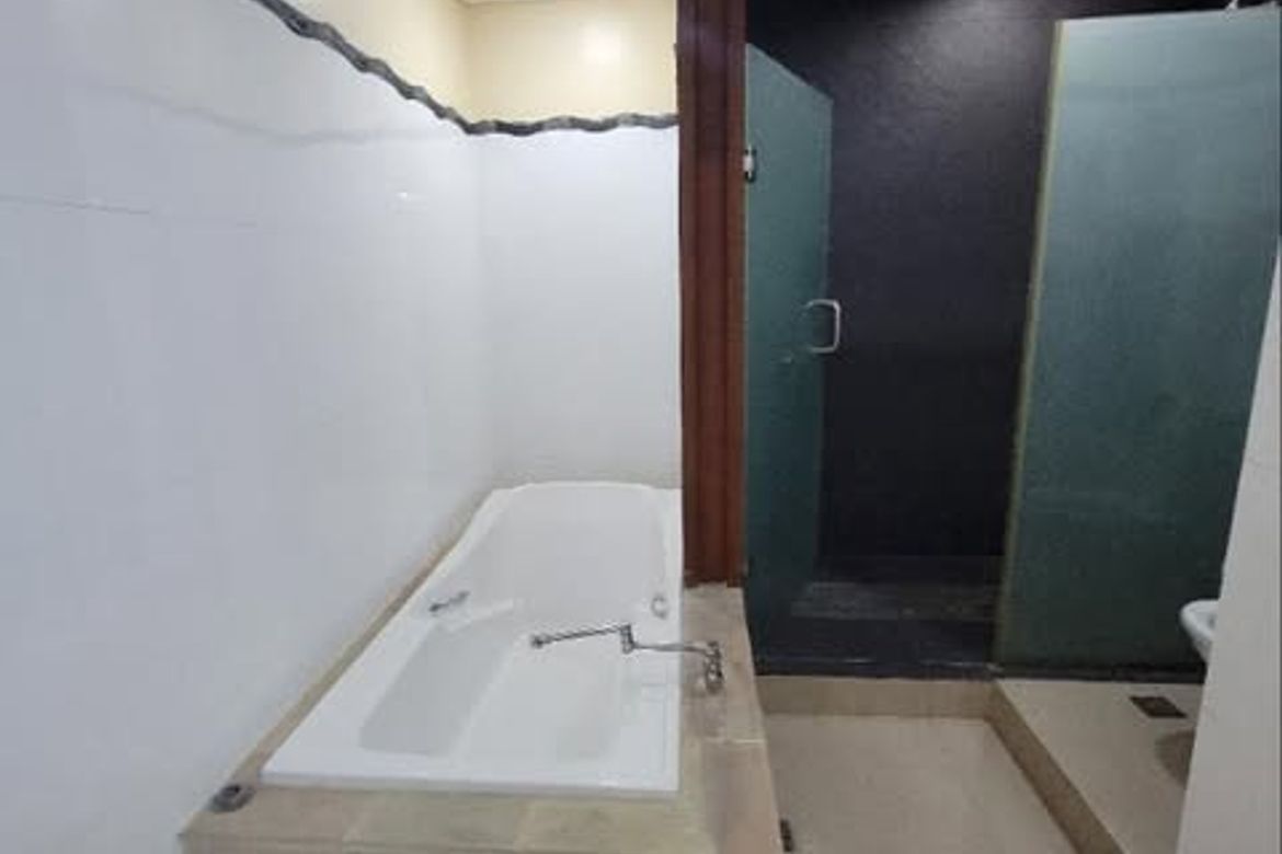 3-Bedroom Condo at 8 Wack Wack, Mandaluyong City, 40th Floor