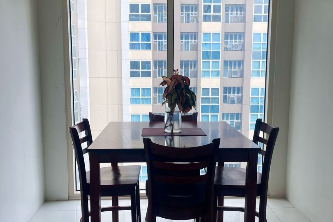 Central Park West-тегі 2 бөлмелі жиһазбен жабдықталған пәтер