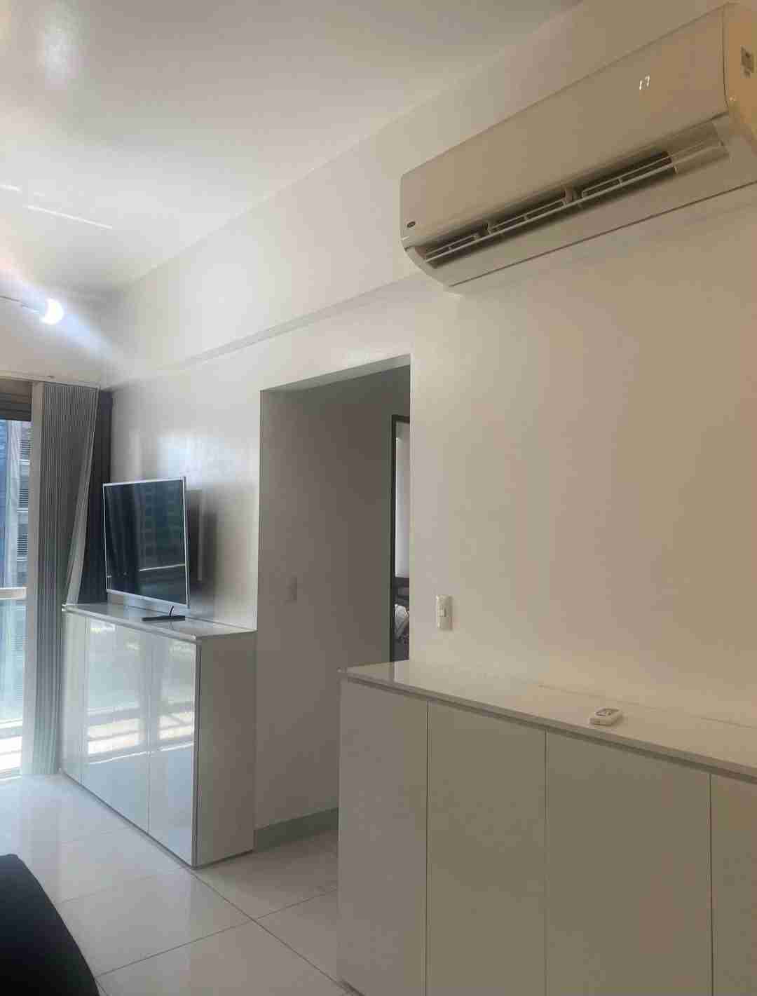 BGC-дағы Uptown Ritz 2 бөлмелі толық жабдықталған пәтер